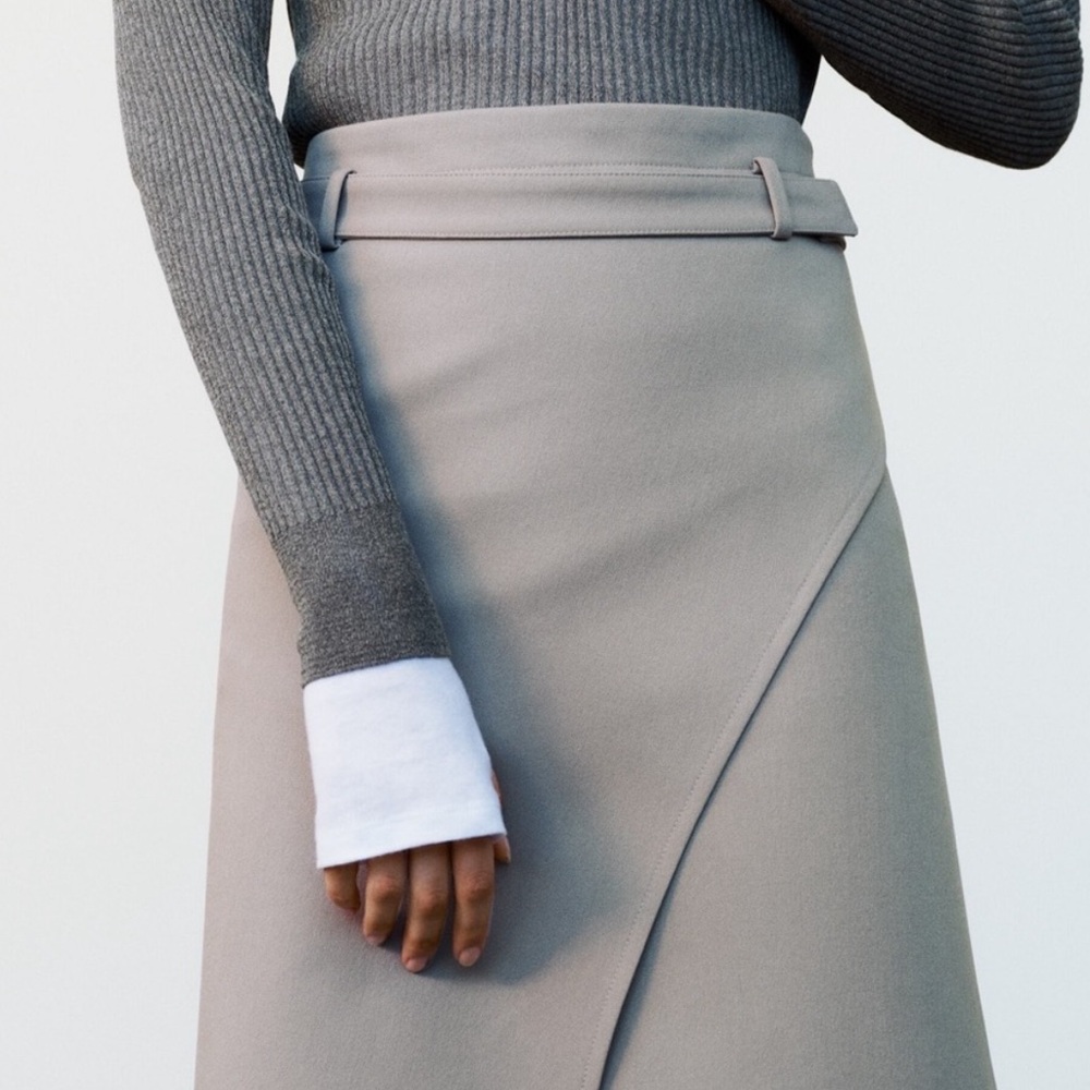 Zara Midi Skirt W/ Buckle - NWT